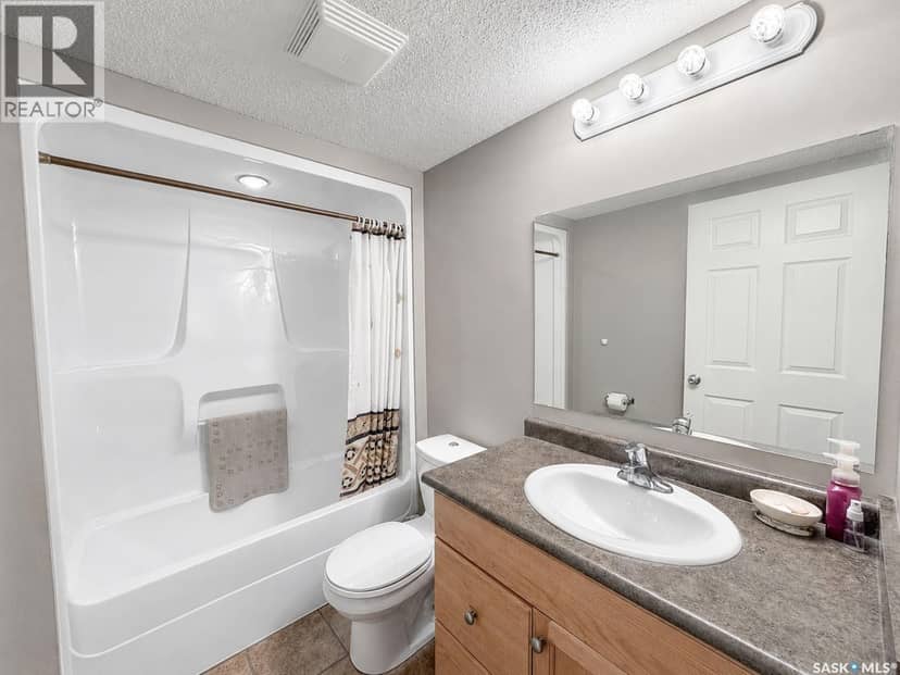 202 1901 1 1/2 Avenue W, Prince Albert, photo 8