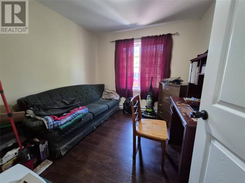 4 A/B Budgells Road — photo 13 of 37