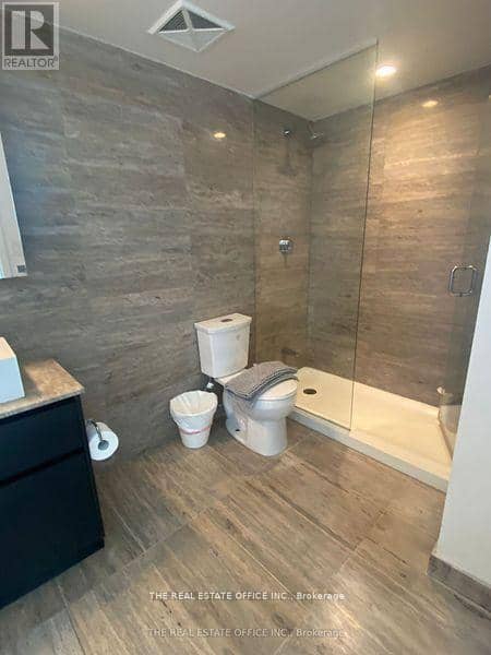 G09 - 112 Fort York Boulevard — photo 8 of 11