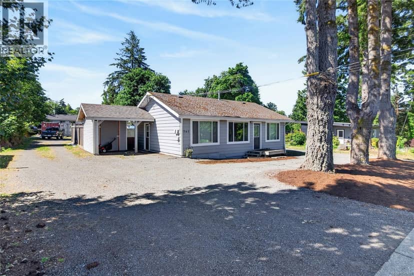 745 Evergreen Rd — photo 1 of 40