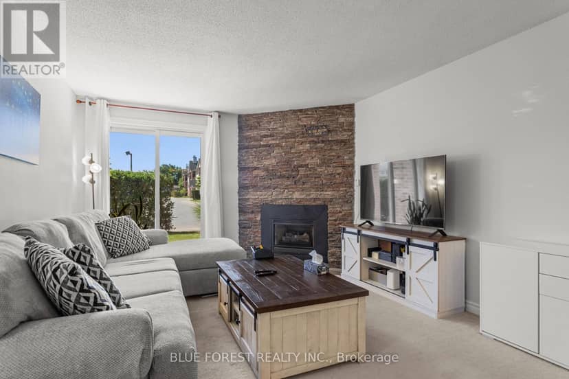 55 - 144 Conway Drive — photo 10 of 21