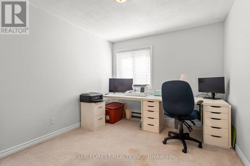 55 - 144 Conway Drive — photo 13 of 21
