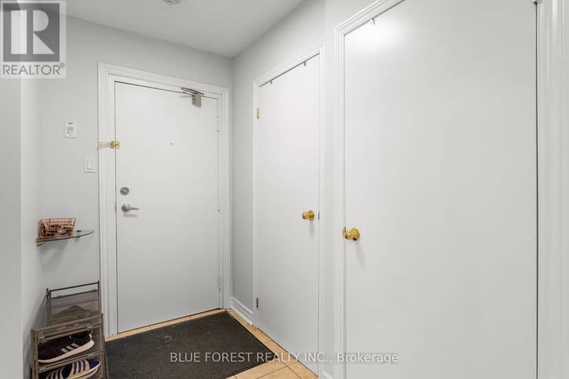 55 - 144 Conway Drive — photo 3 of 21