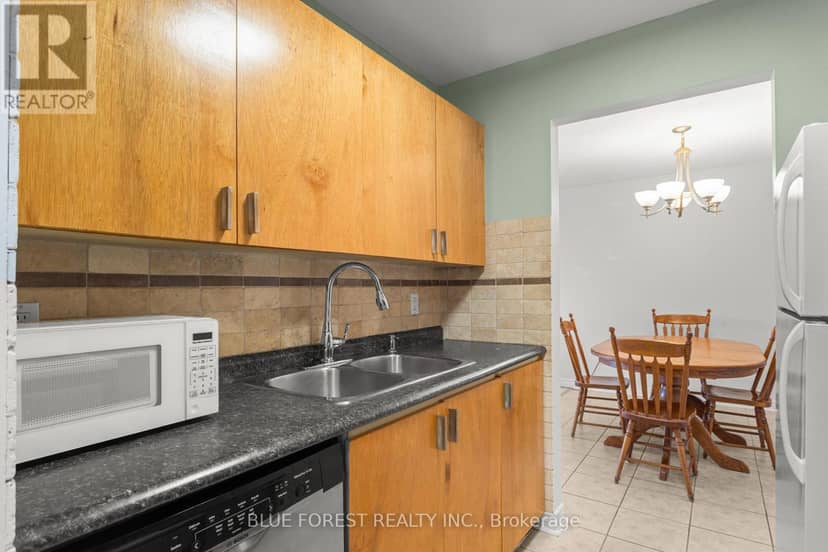 55 - 144 Conway Drive — photo 5 of 21