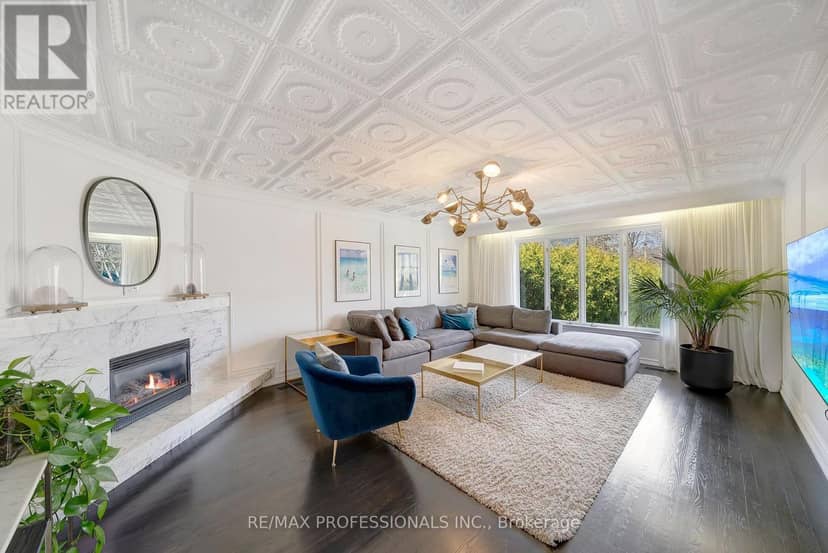 52 Courtsfield Crescent — photo 17 of 40