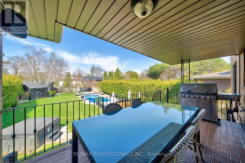 52 Courtsfield Crescent — photo 39 of 40