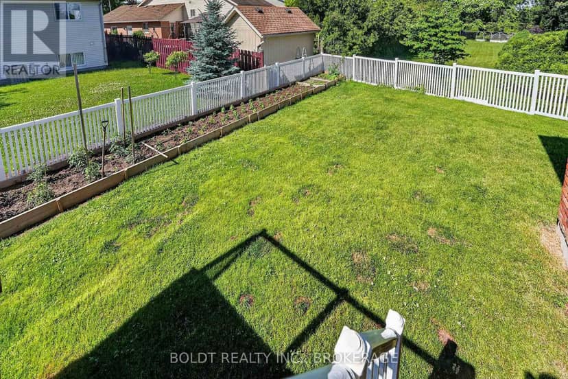 6 Cedar Court — photo 37 of 40