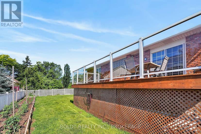 6 Cedar Court — photo 38 of 40
