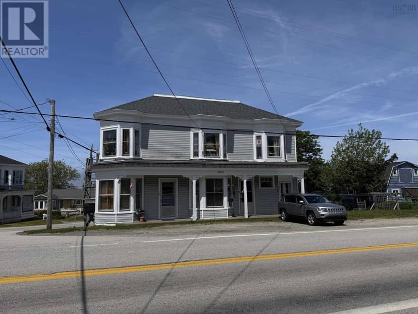 3205 1 Highway — photo 3 of 10