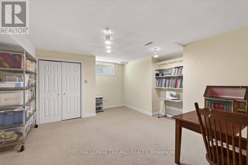 30 Thirlmere Road — photo 27 of 37