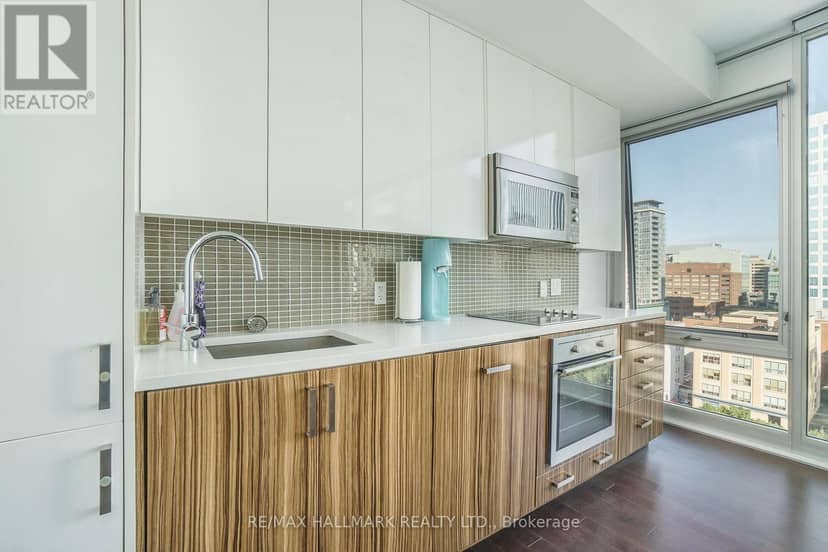 1113 - 300 Lisgar Street — photo 6 of 18