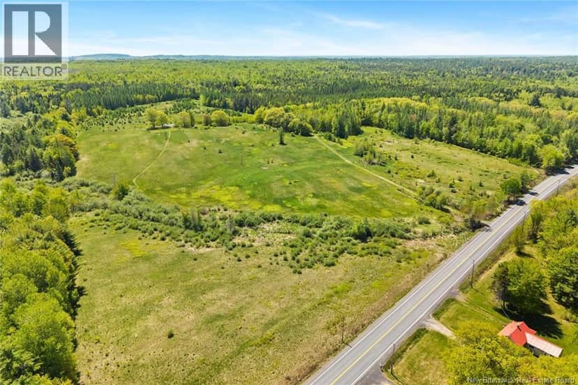 8353 Route 10, Cumberland Bay, photo 4