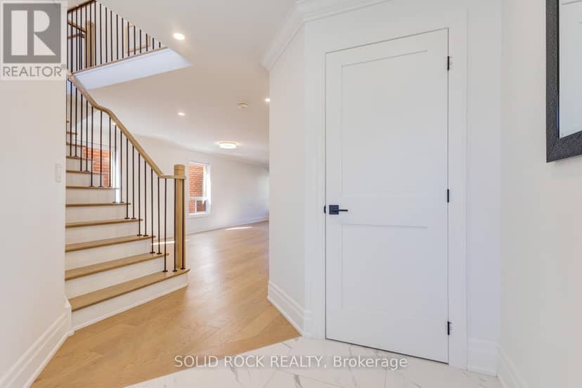 75 Tarquini Crescent — photo 3 of 40