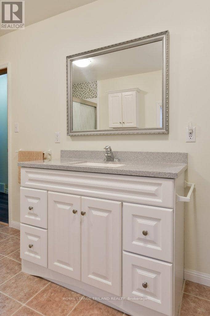 21 Mariam Street — photo 21 of 36
