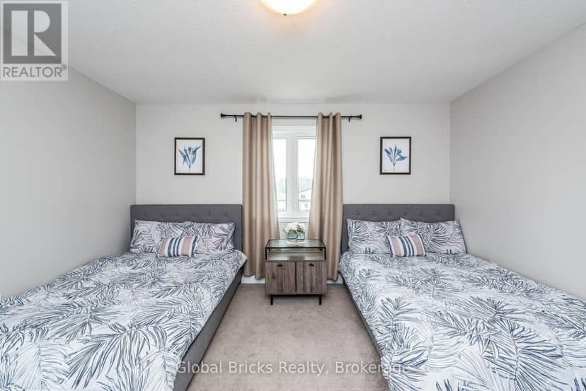 25 Hilborn Street — photo 14 of 21