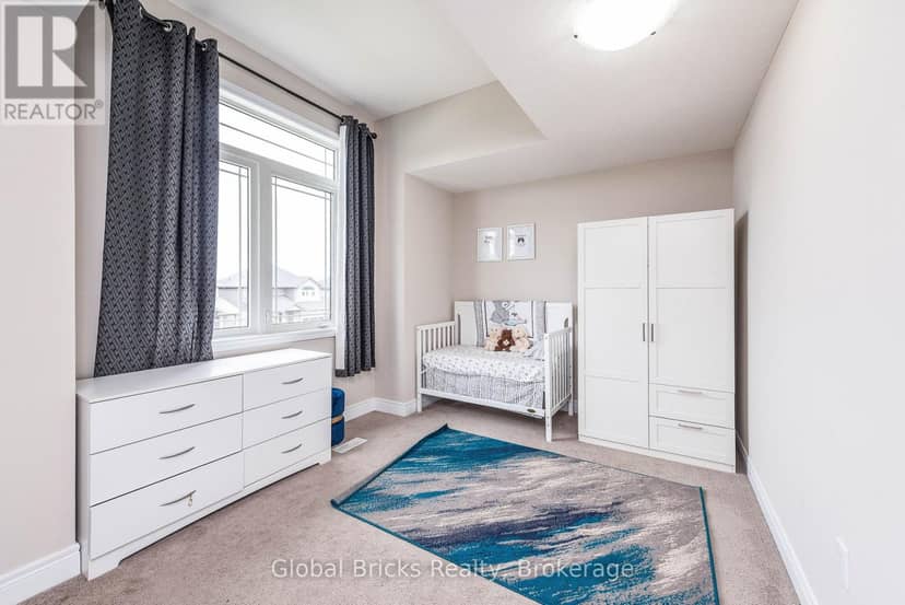 25 Hilborn Street — photo 15 of 21