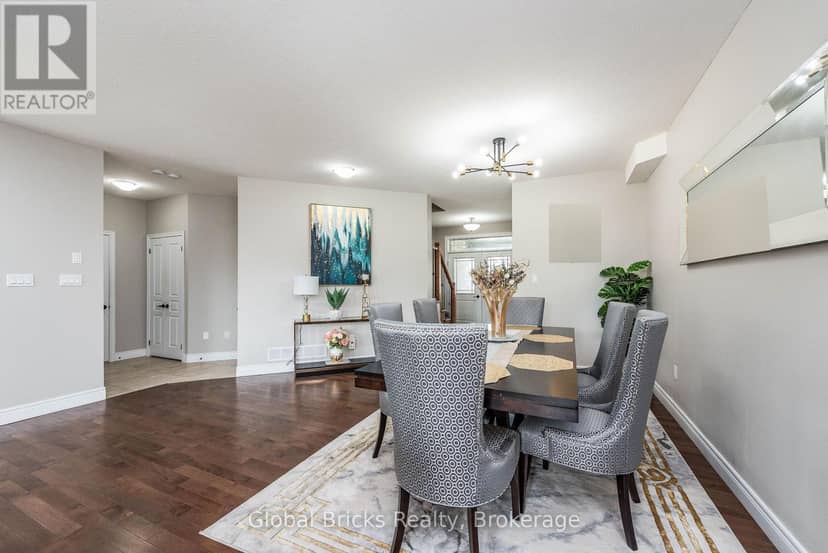 25 Hilborn Street — photo 3 of 21