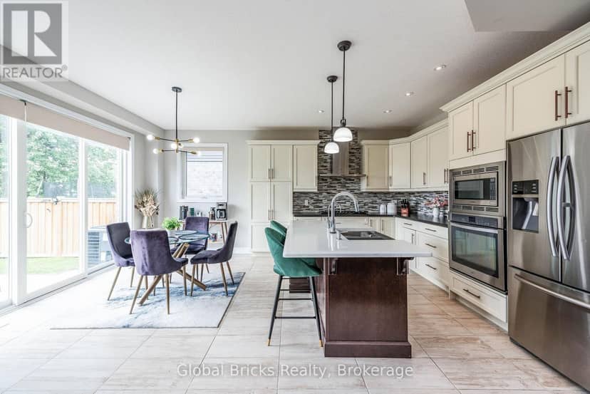 25 Hilborn Street — photo 7 of 21