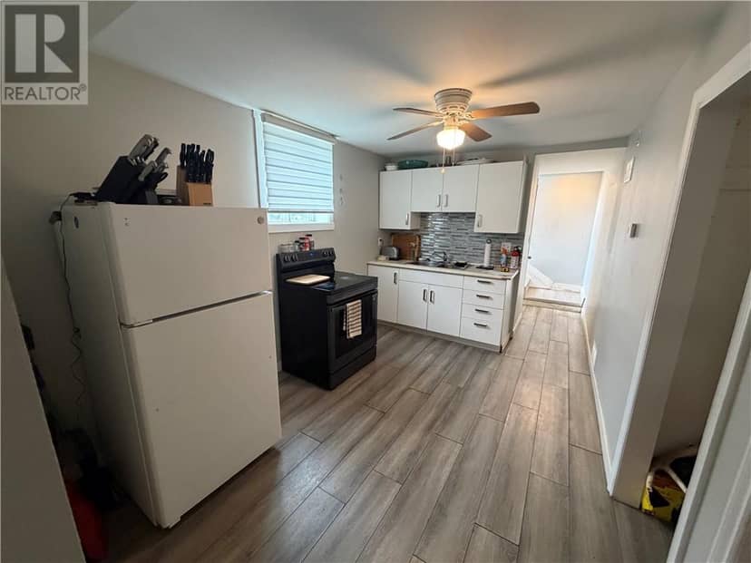 3550 Errington Avenue — photo 19 of 22