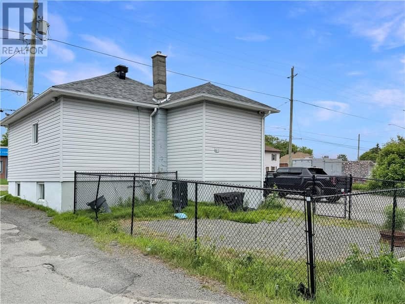 3550 Errington Avenue, Chelmsford, photo 3