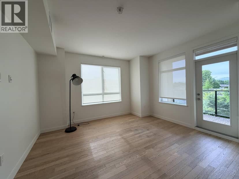 225 4033 MAY DRIVE, Richmond, photo 2