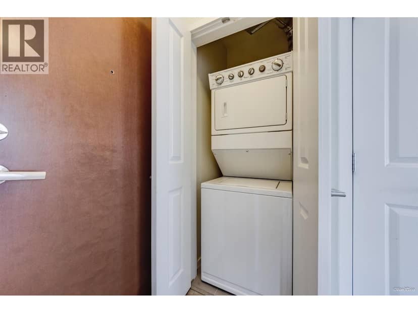 505 3102 WINDSOR GATE, Coquitlam, photo 7