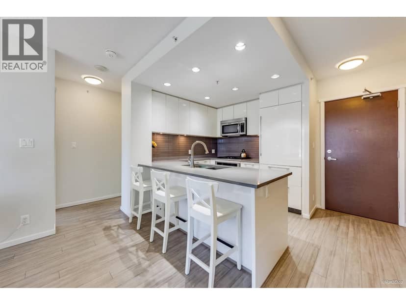 505 3102 WINDSOR GATE, Coquitlam, photo 8