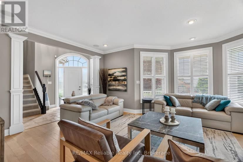 11 Harbour Court — photo 12 of 40