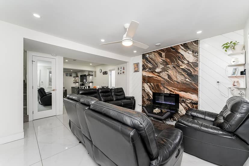 12850 115B AVENUE, Surrey, photo 2