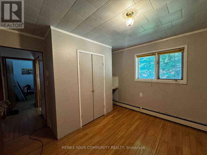 1025 Meadowview Road — photo 12 of 17