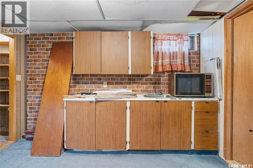 244 5th AVENUE E — photo 29 of 40