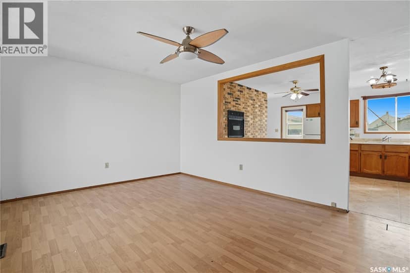 244 5th AVENUE E, Gravelbourg, photo 7