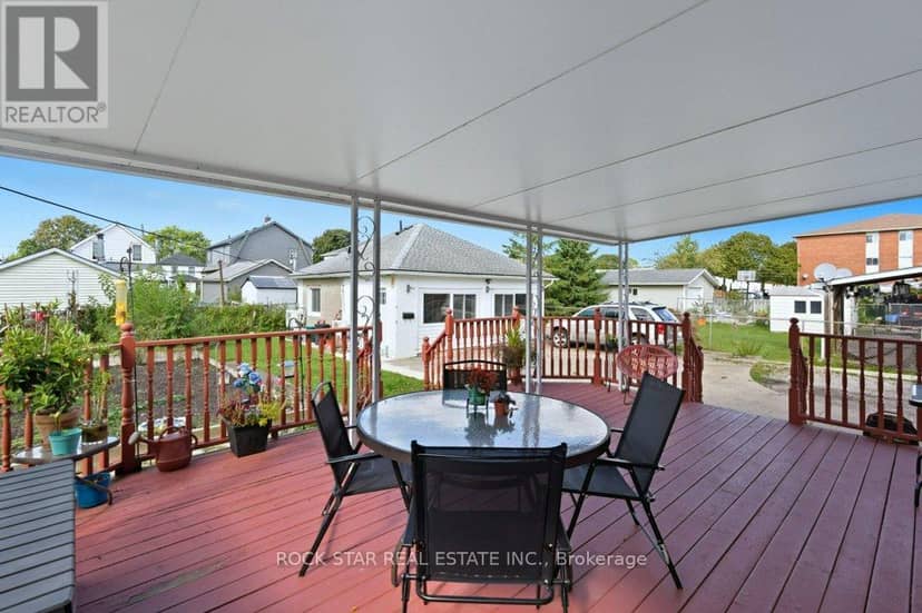 111 McAlpine Avenue S — photo 18 of 40