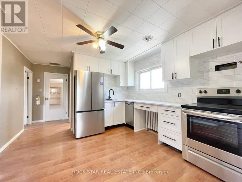 111 McAlpine Avenue S — photo 21 of 40