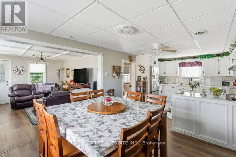 111 McAlpine Avenue S — photo 4 of 40