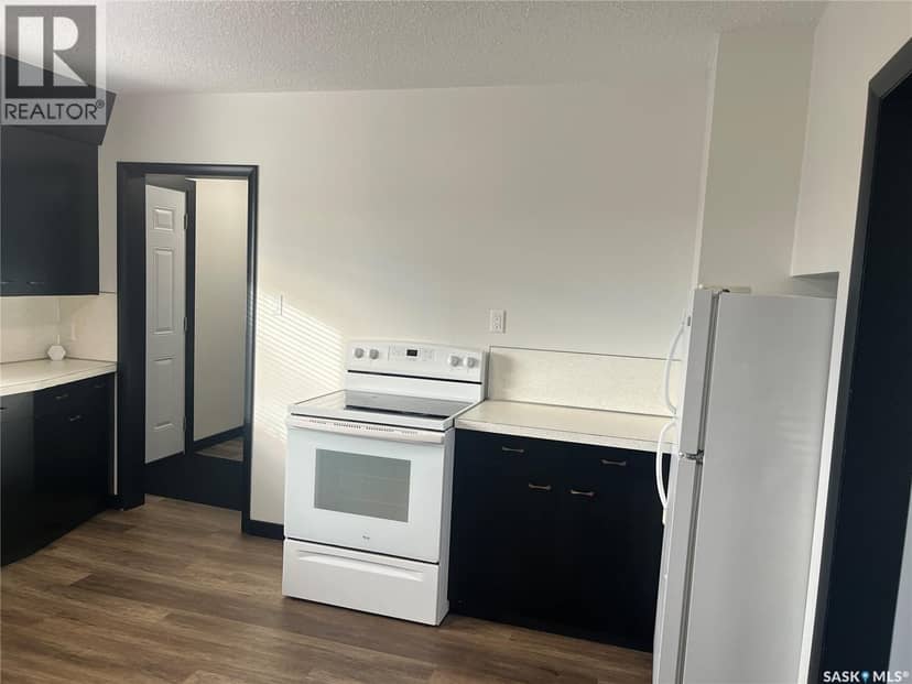 405 Nelson AVENUE — photo 12 of 38