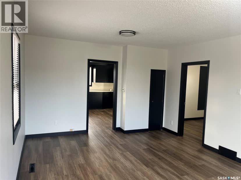 405 Nelson AVENUE — photo 16 of 38