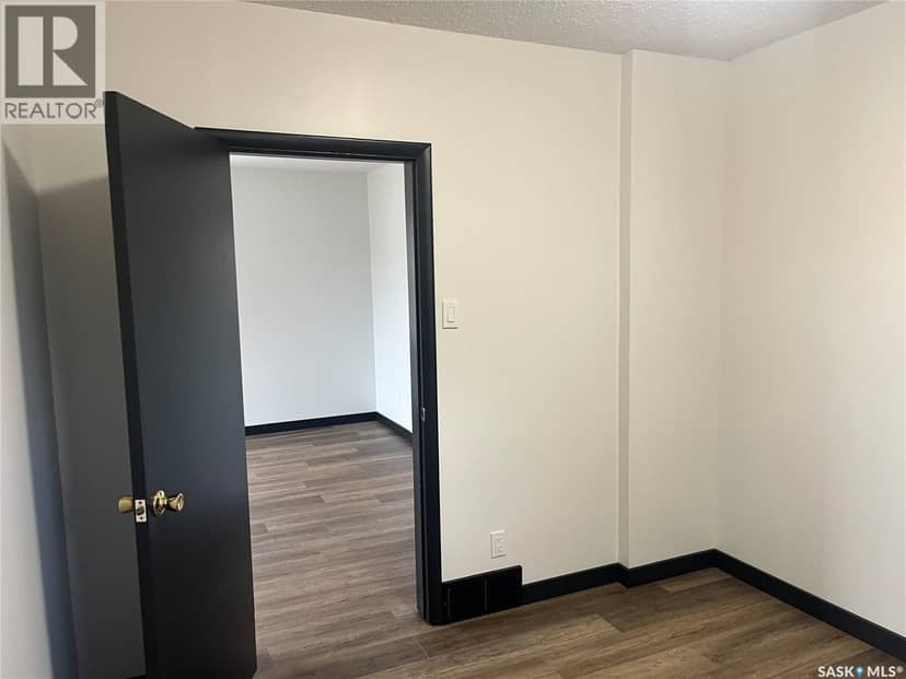 405 Nelson AVENUE — photo 20 of 38
