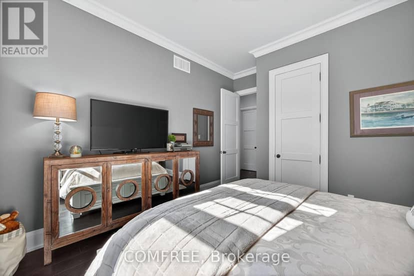 1707 Wilkinson Street — photo 17 of 40