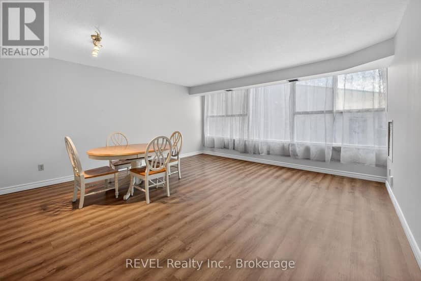 207 - 7 Gale Crescent — photo 13 of 40