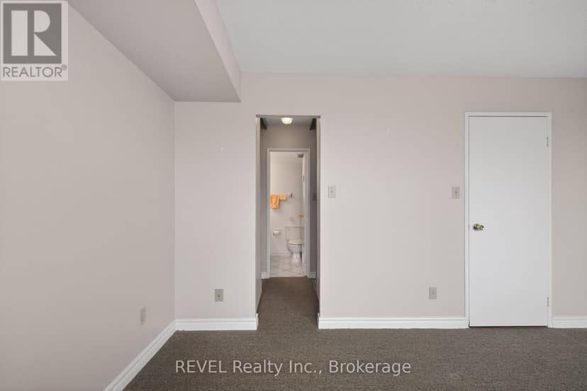 207 - 7 Gale Crescent — photo 19 of 40