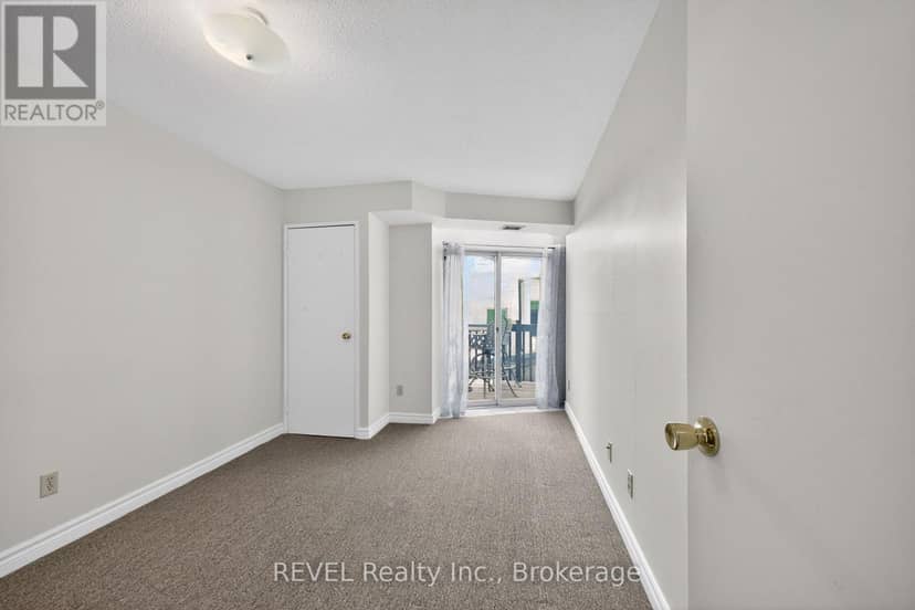 207 - 7 Gale Crescent — photo 20 of 40