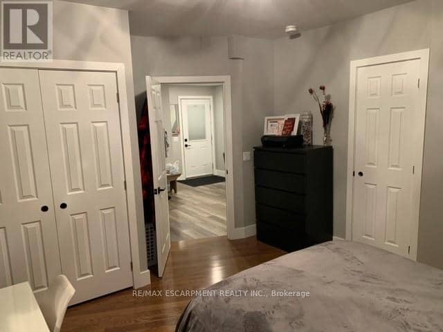 6 Howard Street — photo 7 of 14