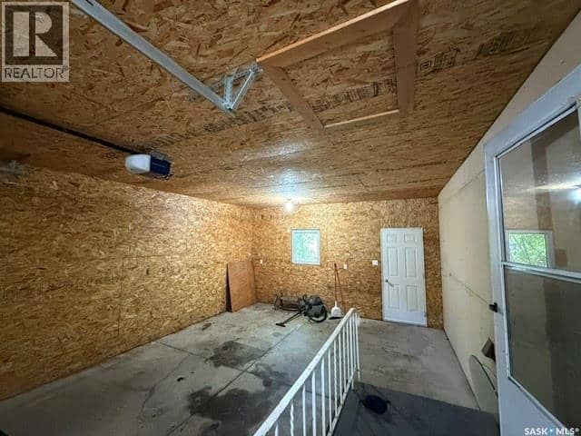 245 Queen Elizabeth BOULEVARD — photo 6 of 22