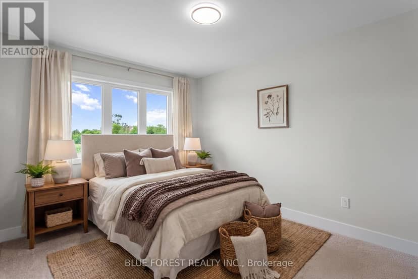 255 McTavish Street — photo 36 of 40