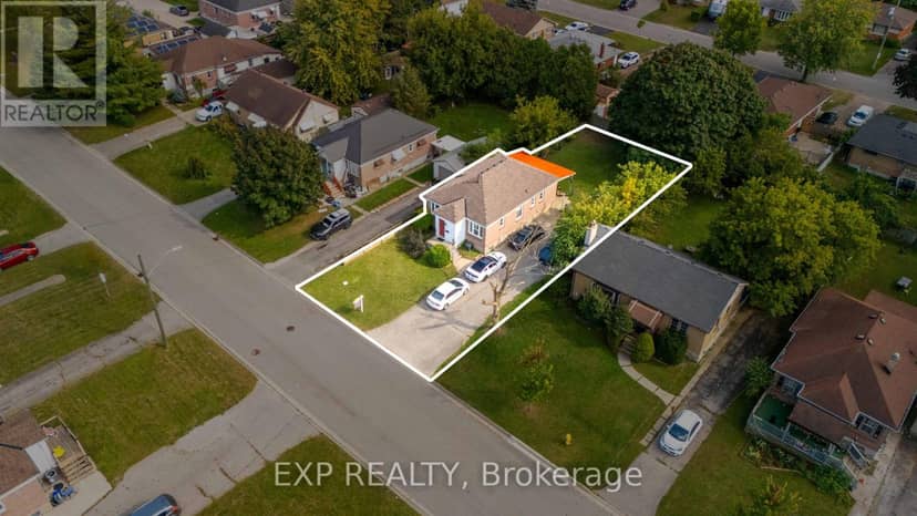1519 Howland Avenue — photo 3 of 40