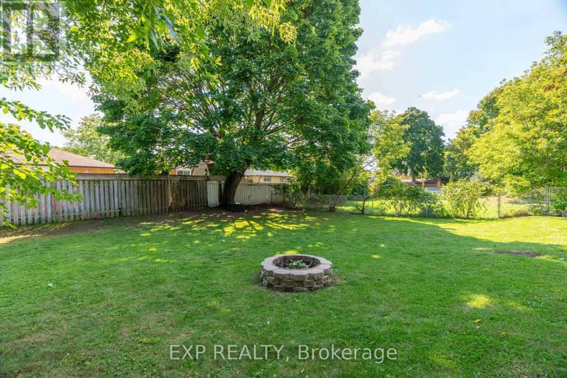 1519 Howland Avenue — photo 38 of 40