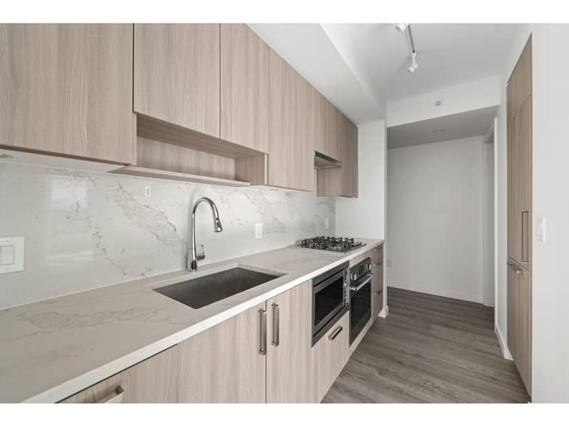 4306 13350 CENTRAL AVENUE, Surrey