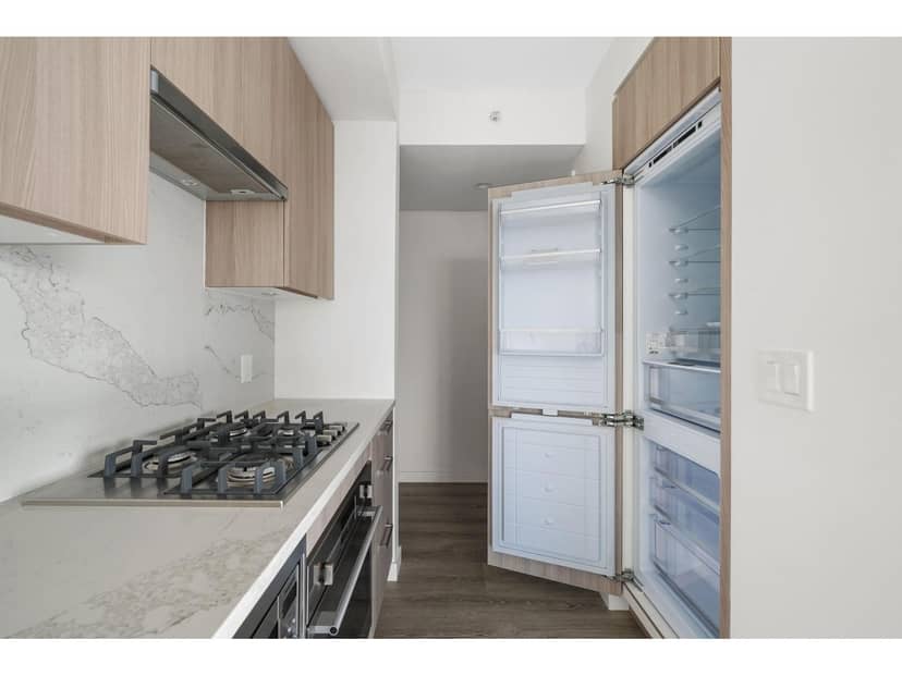 4306 13350 CENTRAL AVENUE, Surrey, photo 3