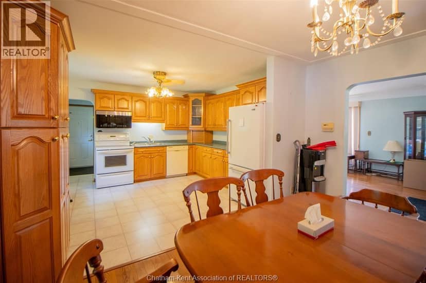 523 Indian Creek ROAD West — photo 4 of 25